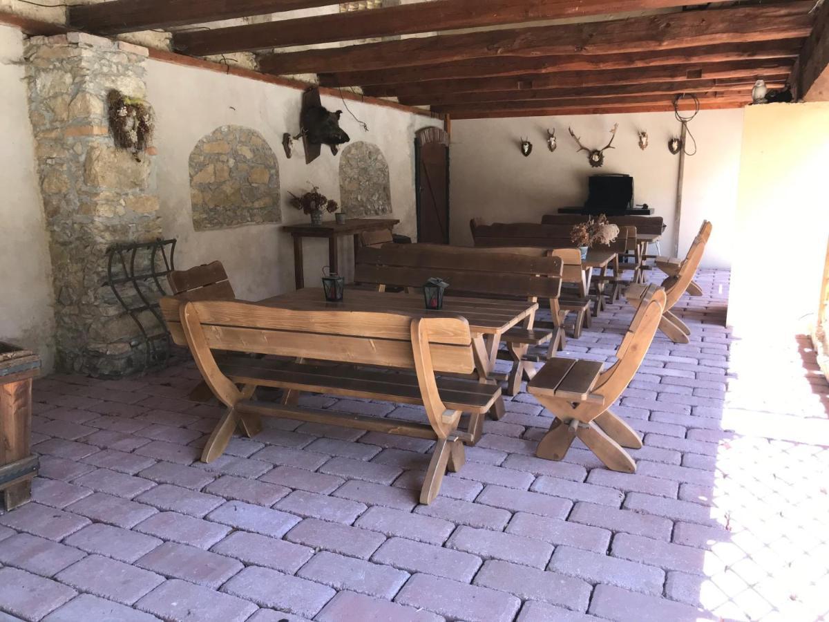 Zamecek Zdiky - Moderni Maly Apartman Bujanov Экстерьер фото